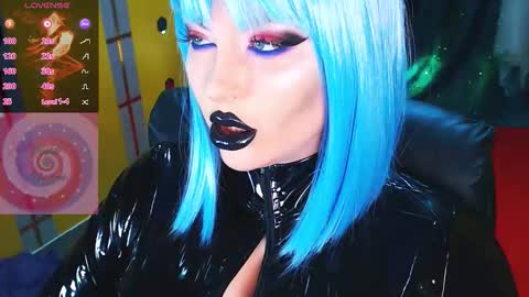 Roxy online show from November 2025 02:30:02 PM