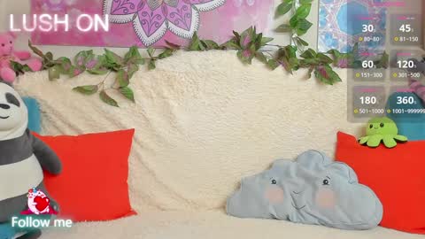 Snapshot of crazyteeen chatting on December 2024 08:38:02 AM Anny online show from December 2024 08:38:02 AM