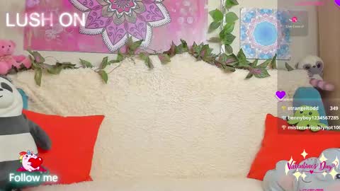 Snapshot of crazyteeen chatting on February 2025 08:00:02 AM Anny online show from February 2025 08:00:02 AM