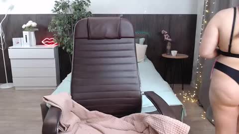Snapshot of crazyy_girl_ chatting on December 2024 08:49:02 AM Crazyy Girl online show from December 2024 08:49:02 AM