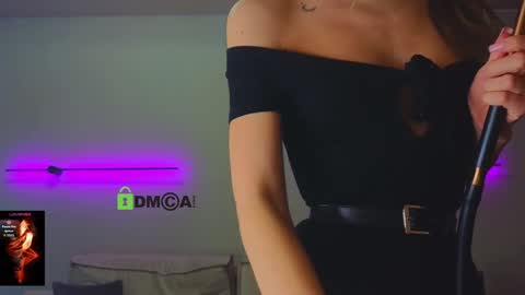 crazzy cherry online show from December 2025 11:08:01 AM