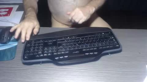 Creamormilk online show from October 2025 09:20:01 AM