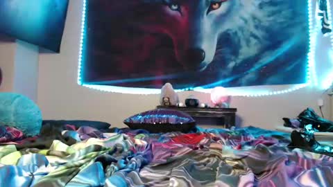 Snapshot of creamy_lust chatting on January 2025 05:03:01 AM Sylvia online show from January 2025 05:03:01 AM