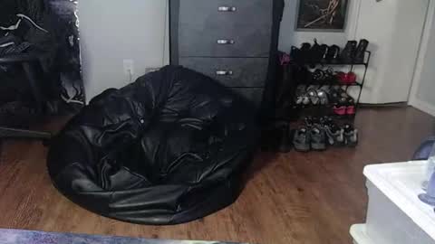 Snapshot of creamy_lust chatting on February 2025 05:32:01 AM Sylvia online show from February 2025 05:32:01 AM