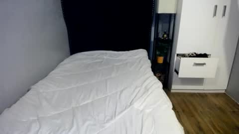 Joana  online show from November 2025 01:27:01 AM