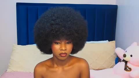 queen online show from April 2026 12:12:01 AM