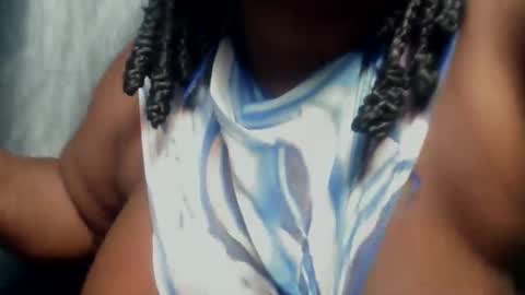 creamyposh1 online show from October 2025 05:52:01 PM