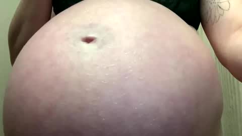 Snapshot of creative_k chatting on March 2026 04:25:01 PM Breed me daddy online show from March 2026 04:25:01 PM