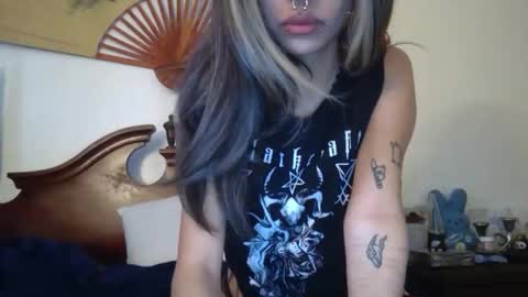 Snapshot of creature_nymph chatting on March 2026 07:14:01 PM bunni xoxo online show from March 2026 07:14:01 PM