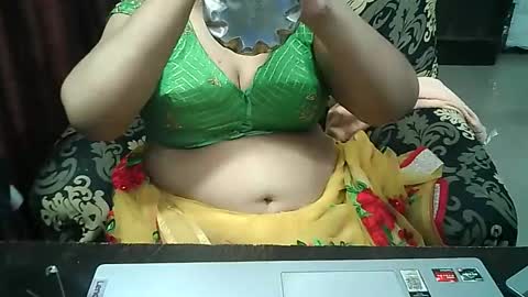 Snapshot of crezybhabihot chatting on September 2025 08:08:02 PM Sonika69 online show from September 2025 08:08:02 PM
