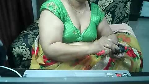 Snapshot of crezybhabihot chatting on September 2025 11:21:02 AM Sonika69 online show from September 2025 11:21:02 AM