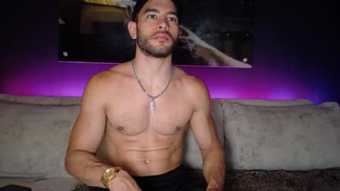 CRHISTIAN online show from March 2026 03:01:01 PM