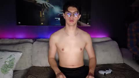 CRHISTIAN online show from April 2026 01:38:01 AM