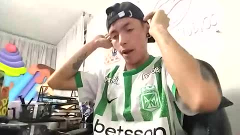 Snapshot of criiscs chatting on November 2025 07:40:01 AM criiscs online show from November 2025 07:40:01 AM