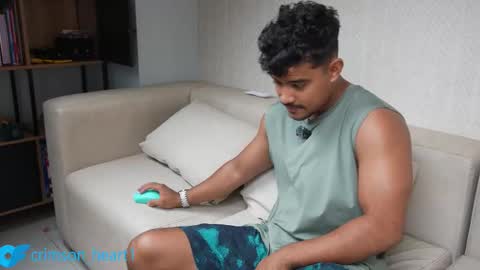 Crimson heart online show from March 2026 03:07:02 PM