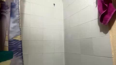 Snapshot of cris2428 chatting on January 2025 03:15:02 AM cris2428 online show from January 2025 03:15:02 AM