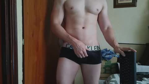 Snapshot of cris2428 chatting on February 2025 09:25:02 PM cris2428 online show from February 2025 09:25:02 PM