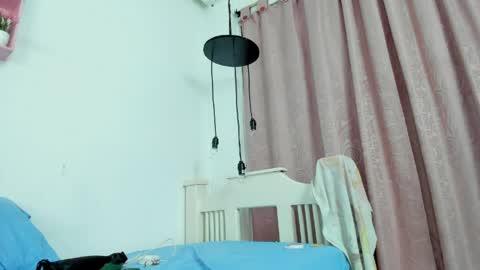 cris_dulce online show from April 2026 06:10:01 PM