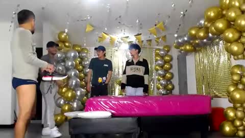 crismens online show from January 2025 03:17:01 AM