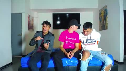 crismens online show from September 2025 05:57:01 PM