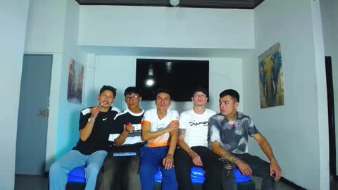 crismens online show from September 2025 06:20:02 PM