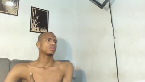 criss_zuri online show from October 2025 11:53:02 AM