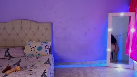 Snapshot of crisstal_7 chatting on May 2026 08:04:02 PM cristal online show from May 2026 08:04:02 PM