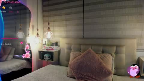 Snapshot of cristal__hot_1 chatting on April 2026 04:41:01 AM Cristal online show from April 2026 04:41:01 AM