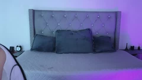 Snapshot of cristal_hilton_10 chatting on April 2026 11:00:02 PM Alejandra from Wednesday to Saturday from 1000 pm to 400 am Colombian hour online show from April 2026 11:00:02 PM