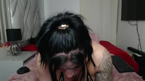 Natalie                      online show from November 2025 04:55:01 AM