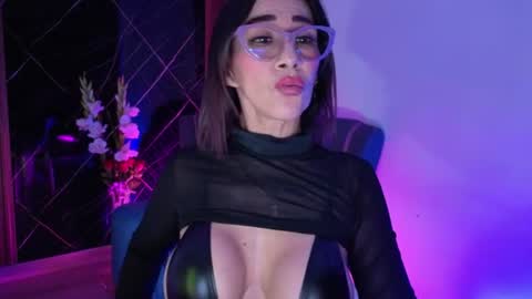 cristal miller online show from June 2026 06:50:01 PM