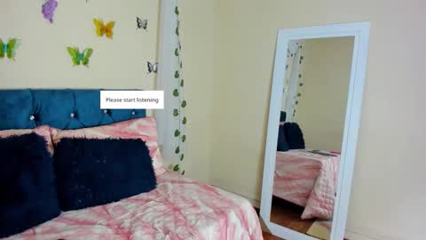 cristal walker online show from September 2025 10:25:02 AM