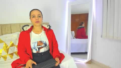 cristal walker online show from November 2025 10:26:02 AM