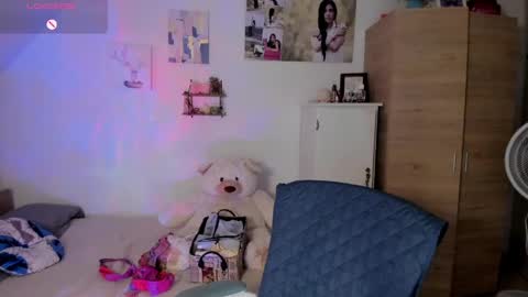 veronika online show from April 2026 02:14:01 AM