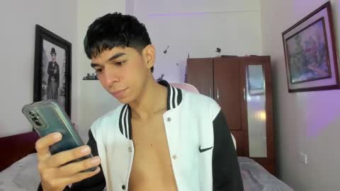 cristhian online show from January 2025 11:24:01 AM