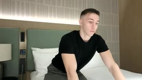 Snapshot of cristianovilla chatting on November 2025 02:28:01 PM CristianoHailey online show from November 2025 02:28:01 PM