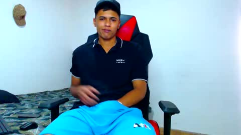 Snapshot of cristiantayron chatting on May 2026 10:15:01 PM cristian online show from May 2026 10:15:01 PM