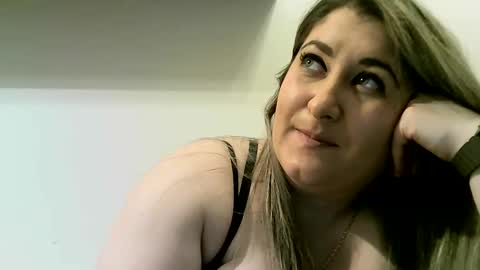 Snapshot of cristina20021991 chatting on January 2025 09:54:01 PM cristina20021991 online show from January 2025 09:54:01 PM