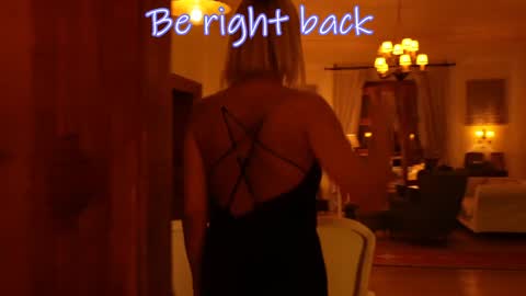 Snapshot of cristinavinci chatting on December 2024 07:32:02 PM CristinaVinci online show from December 2024 07:32:02 PM