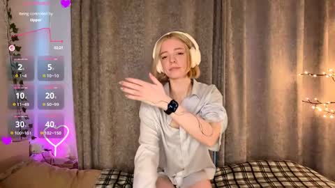 Snapshot of cristinekondo chatting on May 2026 03:54:01 PM Marry online show from May 2026 03:54:01 PM