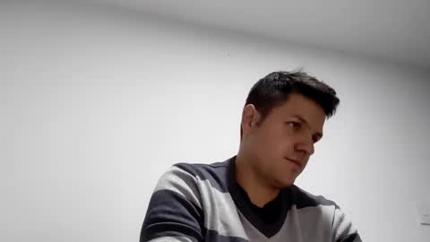 cristopher3042 online show from February 2025 02:07:02 AM