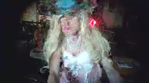 Snapshot of crosscountrydude chatting on June 2026 04:45:01 AM Crossdrsr19 online show from June 2026 04:45:01 AM
