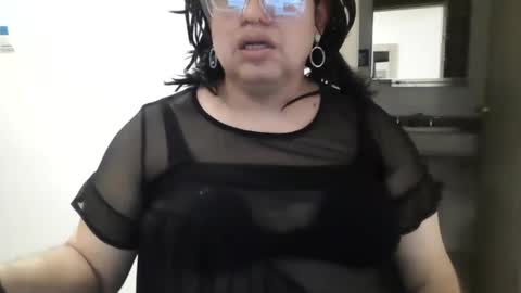 Linda Cross online show from August 2026 10:13:01 PM