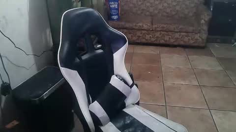 Snapshot of crossdressernola504 chatting on January 2025 01:00:02 PM crossdressernola504 online show from January 2025 01:00:02 PM