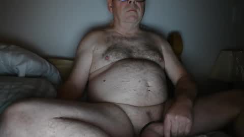 Snapshot of crowbarbi chatting on December 2024 11:36:02 AM Crowbarbi online show from December 2024 11:36:02 AM