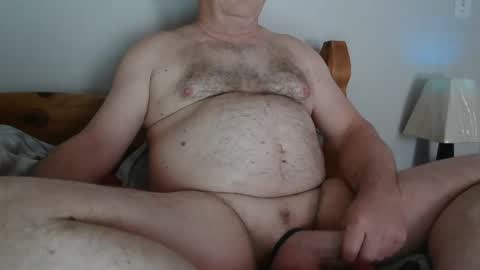 Snapshot of crowbarbi chatting on December 2024 03:11:02 PM Crowbarbi online show from December 2024 03:11:02 PM