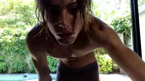 Lin inst lingoodyy online show from February 2025 04:58:02 AM