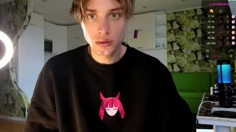 Lin inst lingoodyy online show from October 2025 10:15:01 AM