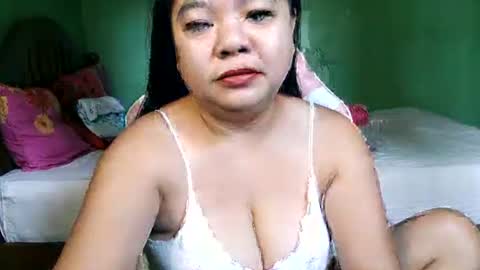 Crys online show from April 2026 02:01:01 AM