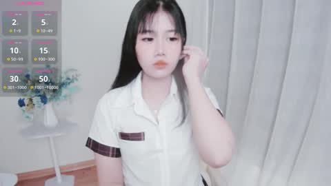 crystal_lea online show from October 2025 01:47:01 AM